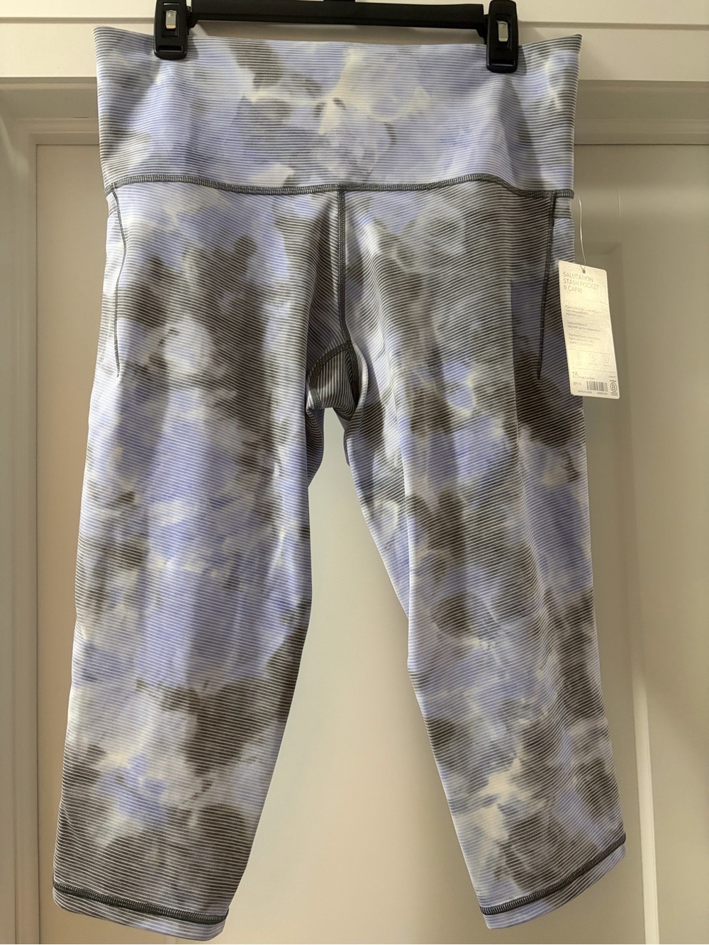 NWT Athleta Salutation Stash Pocket II Capri Spray Dye Merri Perri Leggings 1X